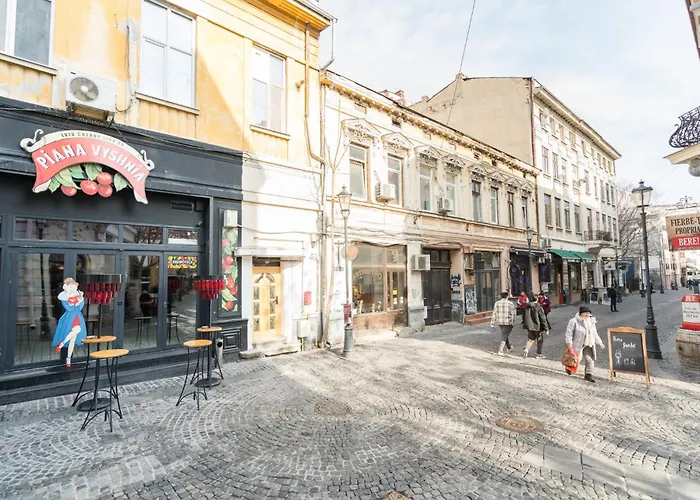 Urban Walls 5c Apartman