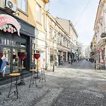 Urban Walls 5c