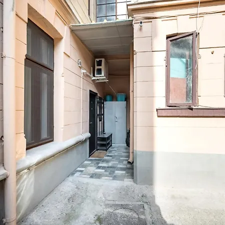 Apartment Urban Walls 5c *