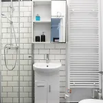 Urban Walls 5c
